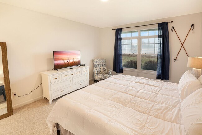 Building Photo - 43 Lafayette Rd