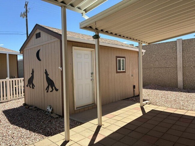 Building Photo - 3825 W 20 N