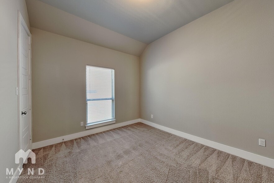 Building Photo - 152 Reagan Dr