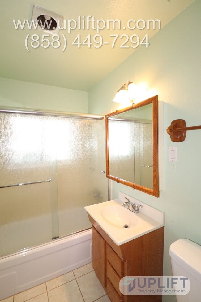 Building Photo - 2 bedroom, 2 bathroom 1200 sqft country home in Ramona