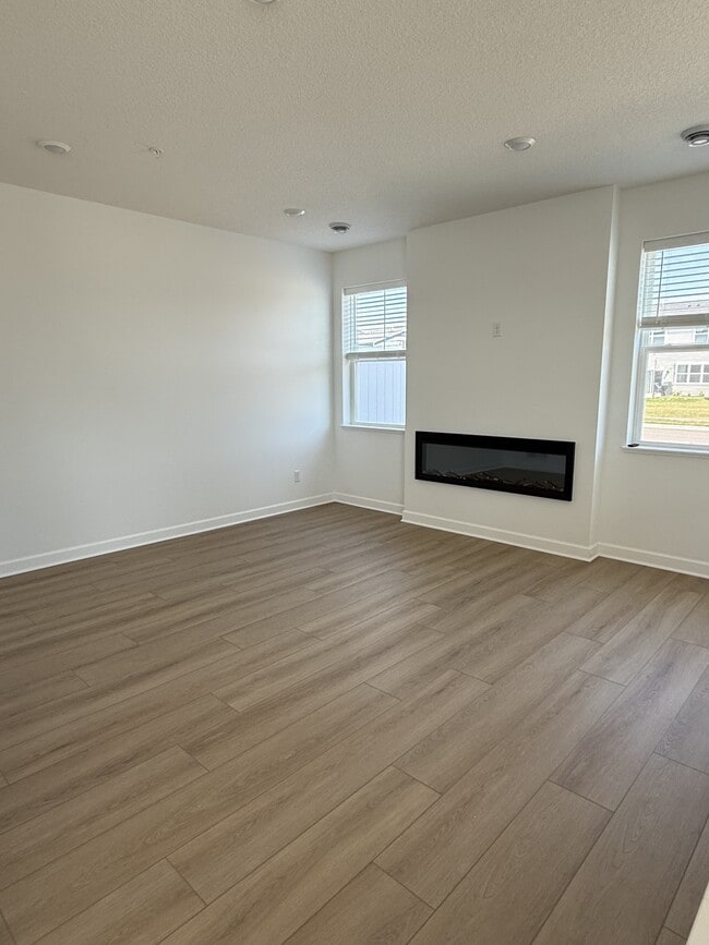 Building Photo - 1071 Anmeadle Row