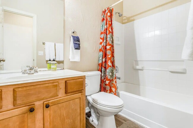 Building Photo - Charmer in Blanco River Village with Amazing Back Patio!