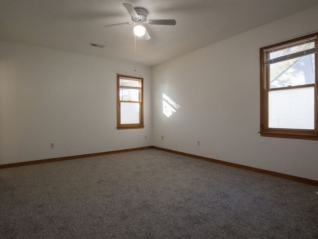 Building Photo - 7412 Pineleaf Dr