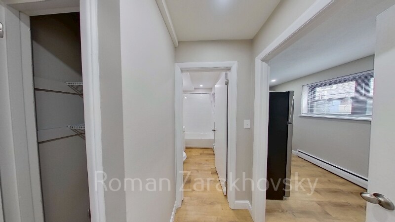 Building Photo - 39 Shepard St