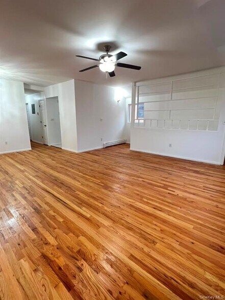 Building Photo - 670 Schenck Ave
