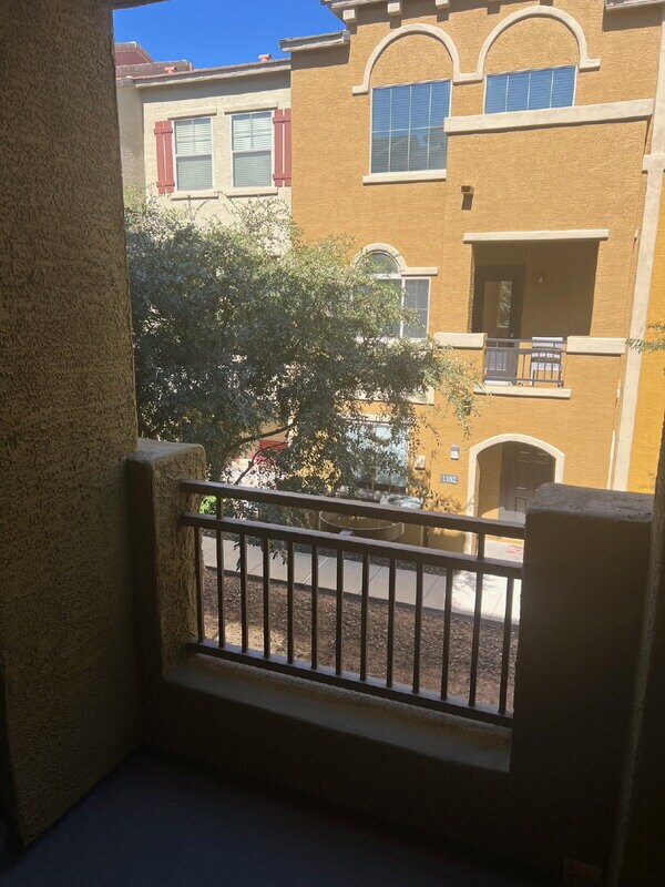 Building Photo - 900 S 94th St