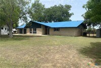 Building Photo - 200 Uecker Dr