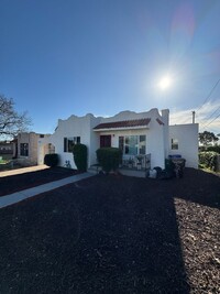 Building Photo - Fully Remodeled 2-Bedroom Home – Prime San...