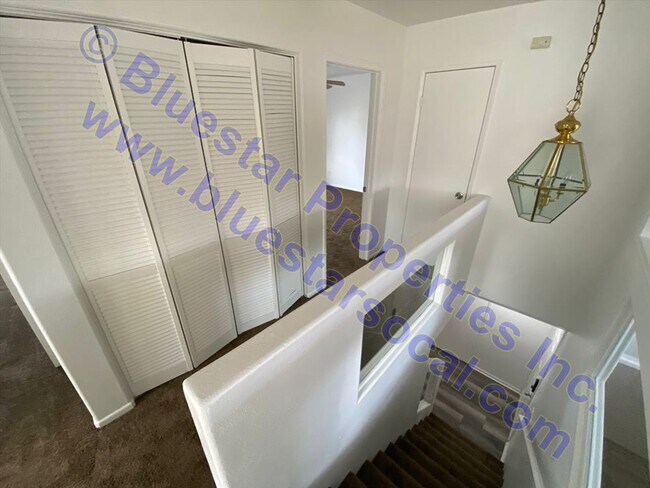 Building Photo - 15096 Roan Cir