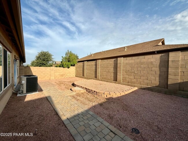 Building Photo - 12668 E Viento St