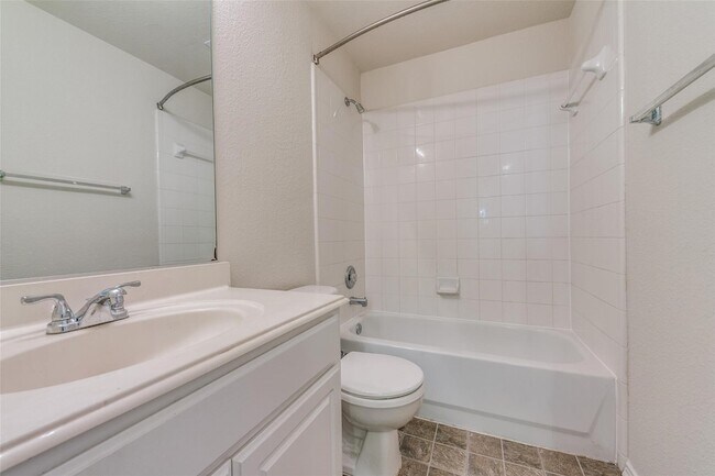 Building Photo - 9121 Portage Ln