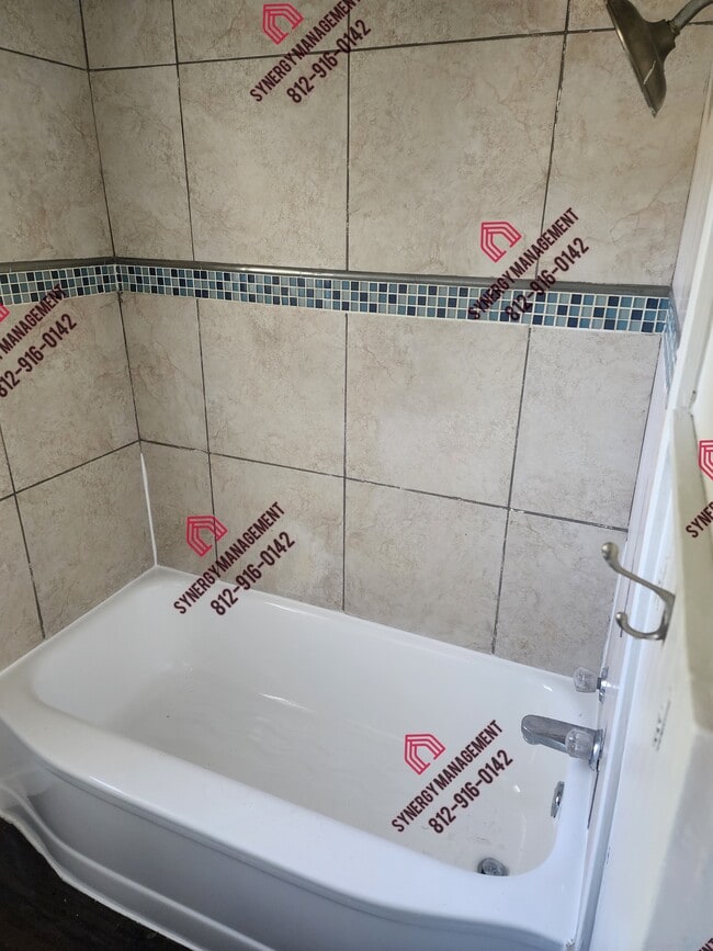 Building Photo - 1054 Madison Ave