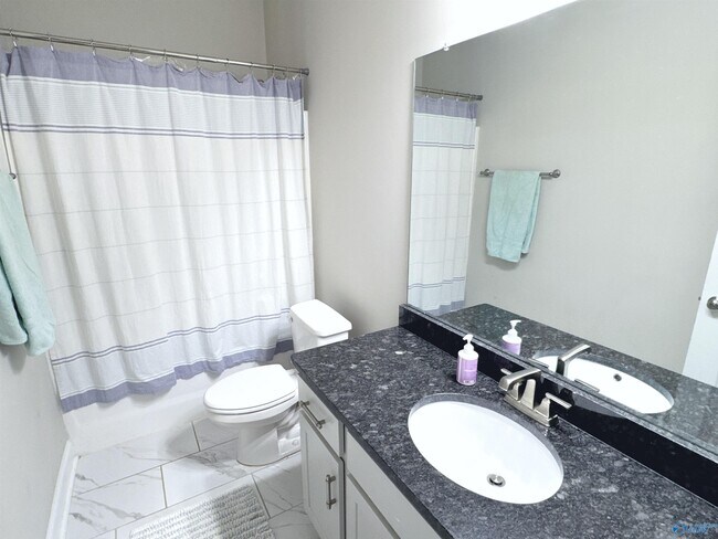 Building Photo - 216 St Louis St