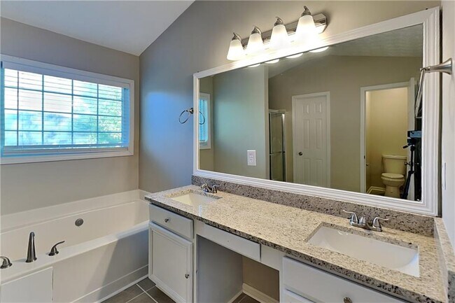 Building Photo - 238 Diamond Valley Pass