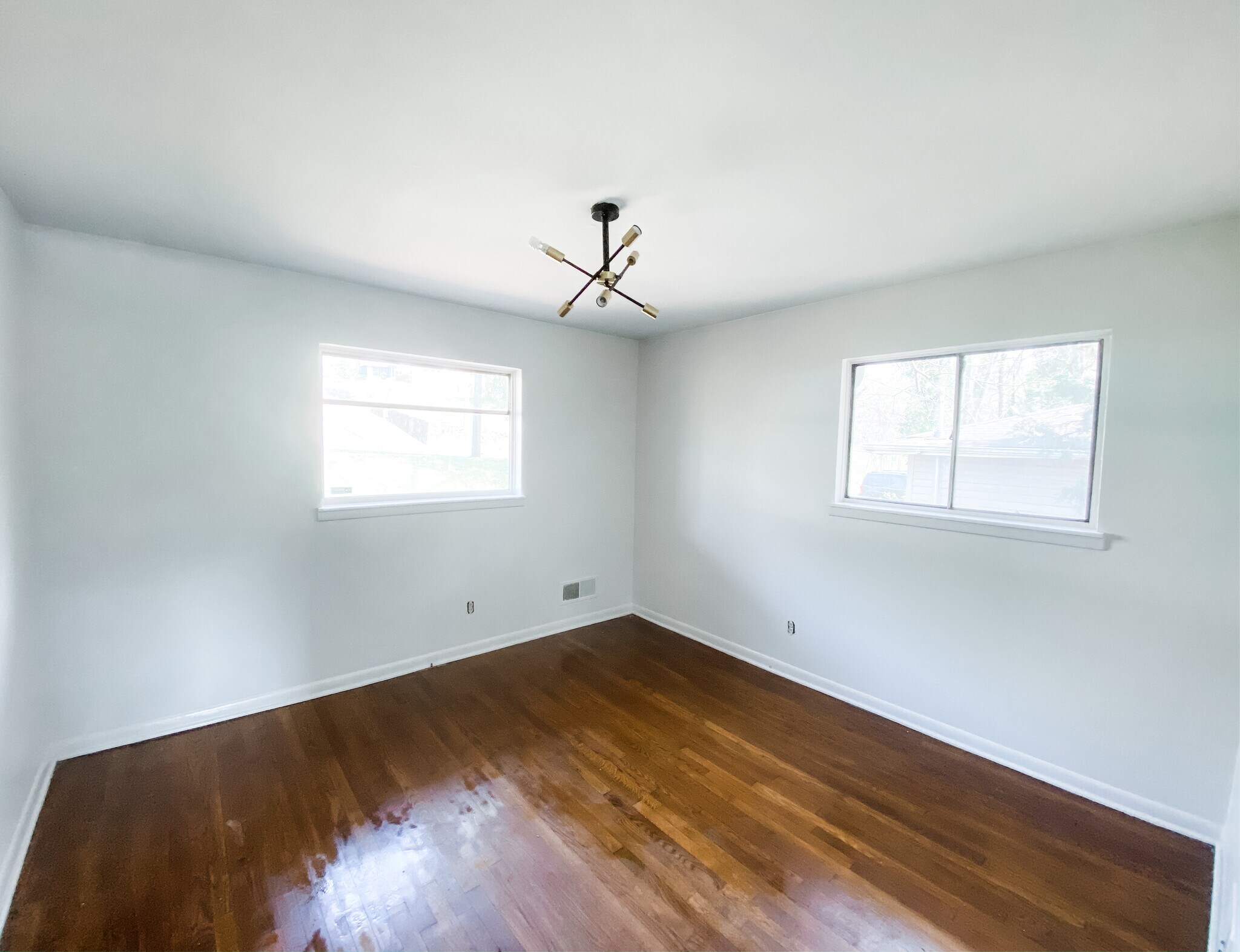 Building Photo - 536 81st St S