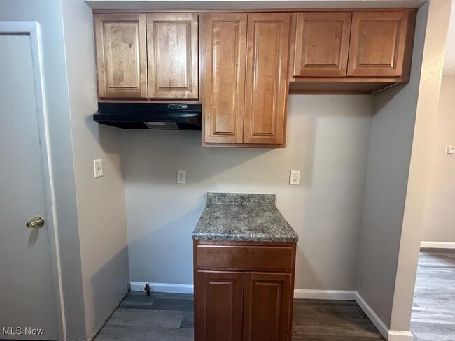 Building Photo - 815 Babbitt Rd