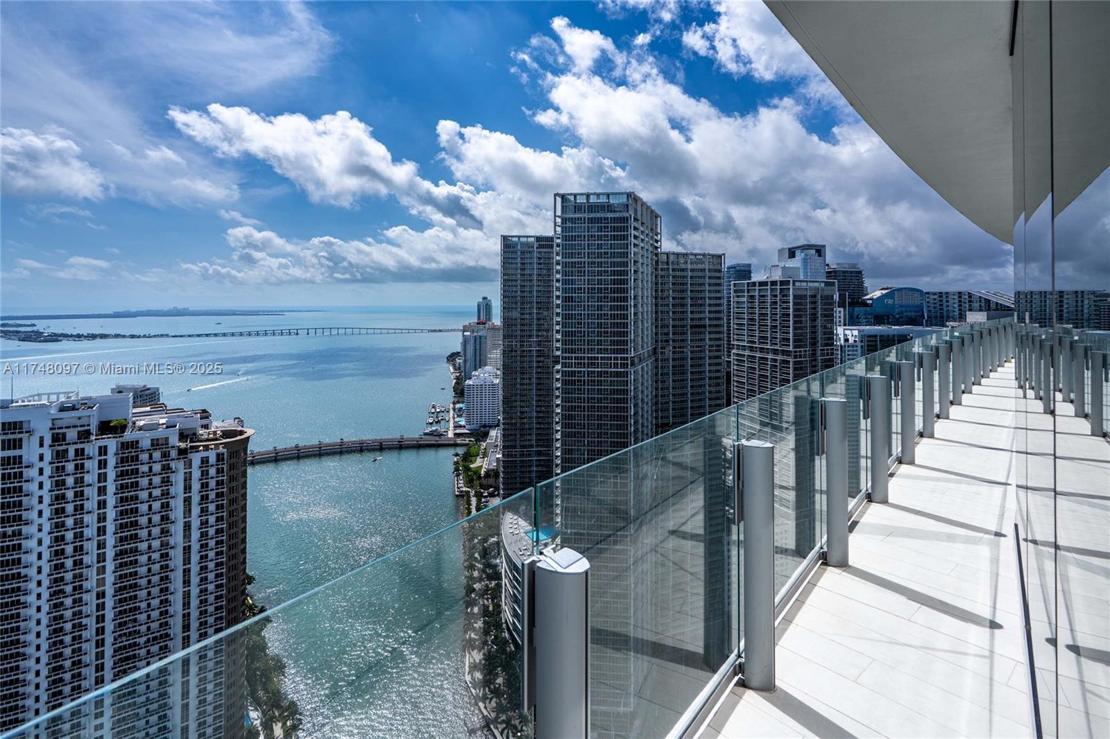 Building Photo - 300 Biscayne Blvd Way