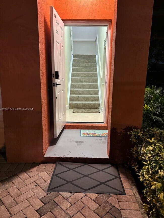 Building Photo - 3310 Palomino Dr