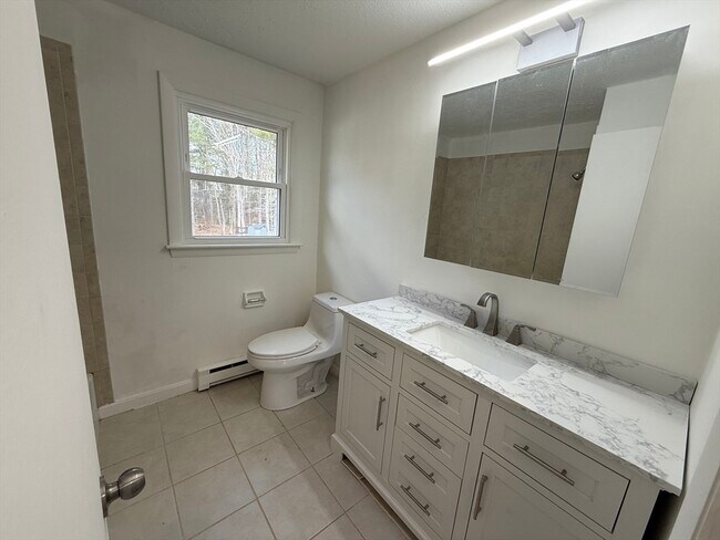 Building Photo - 1328 East St