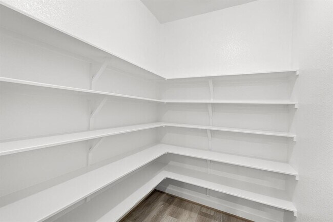 Building Photo - 112 Alicante Ln