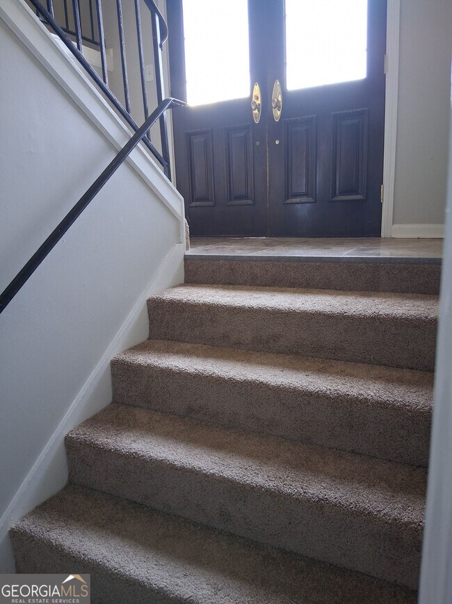 Building Photo - 9109 Sterling Ridge Ln
