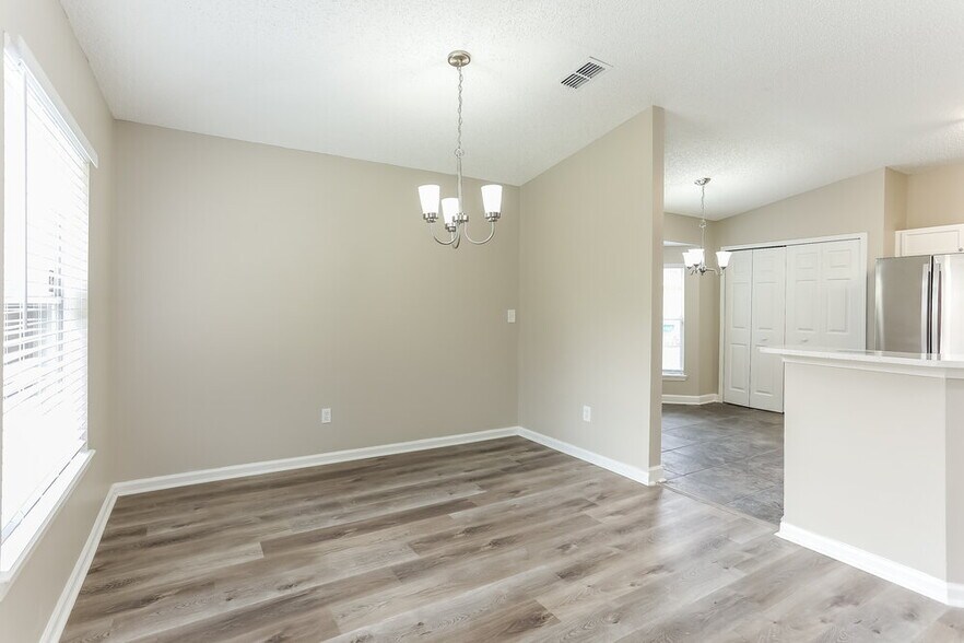 Building Photo - 3318 Side Out Ct