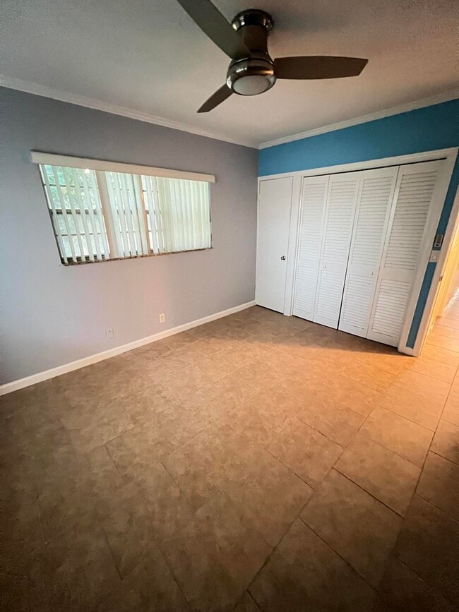 Building Photo - 133 Salisbury E