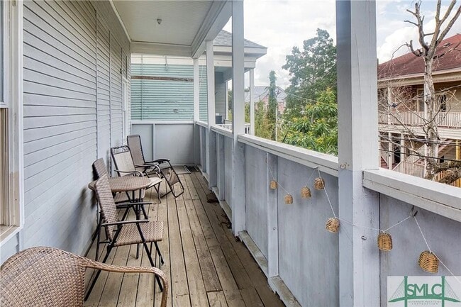 Building Photo - 3 BED | 1 BATH | BACK PORCH | WALK TO SCAD ARNOLD HALL & WALLIN HALL