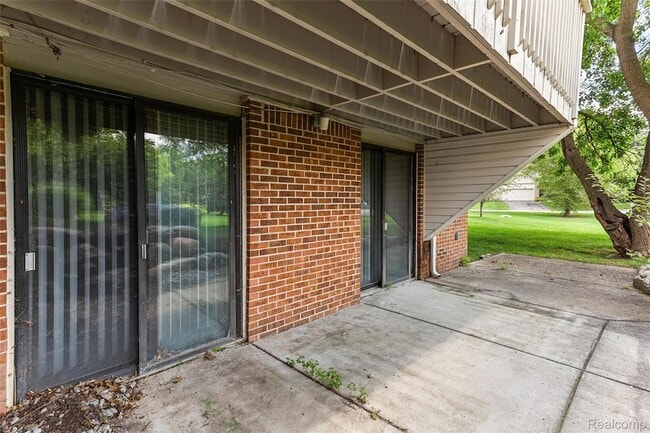 Building Photo - 5317 Fairway Ln