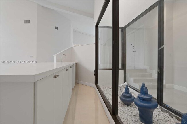 Building Photo - 8881 N Lake Dasha Dr