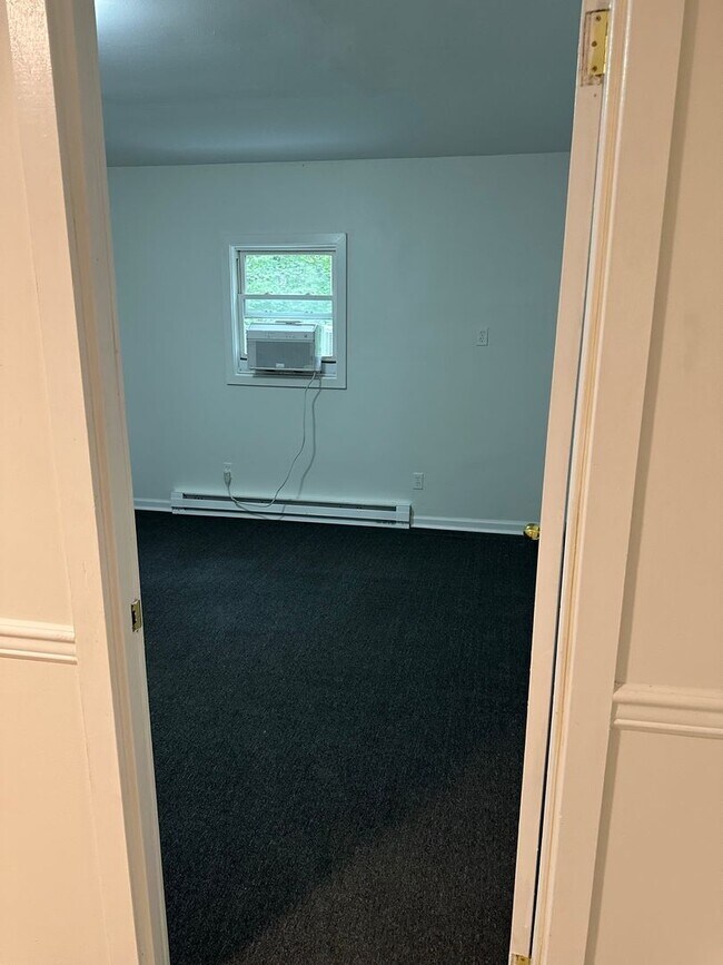 Building Photo - Newly Renovated 2-Bedroom 1 Bath-  Retreat on 12 Secluded Acres with Trails in Kintnersville!