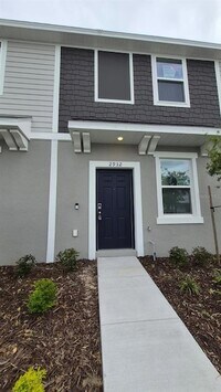 Building Photo - 2860 Skyline Lp