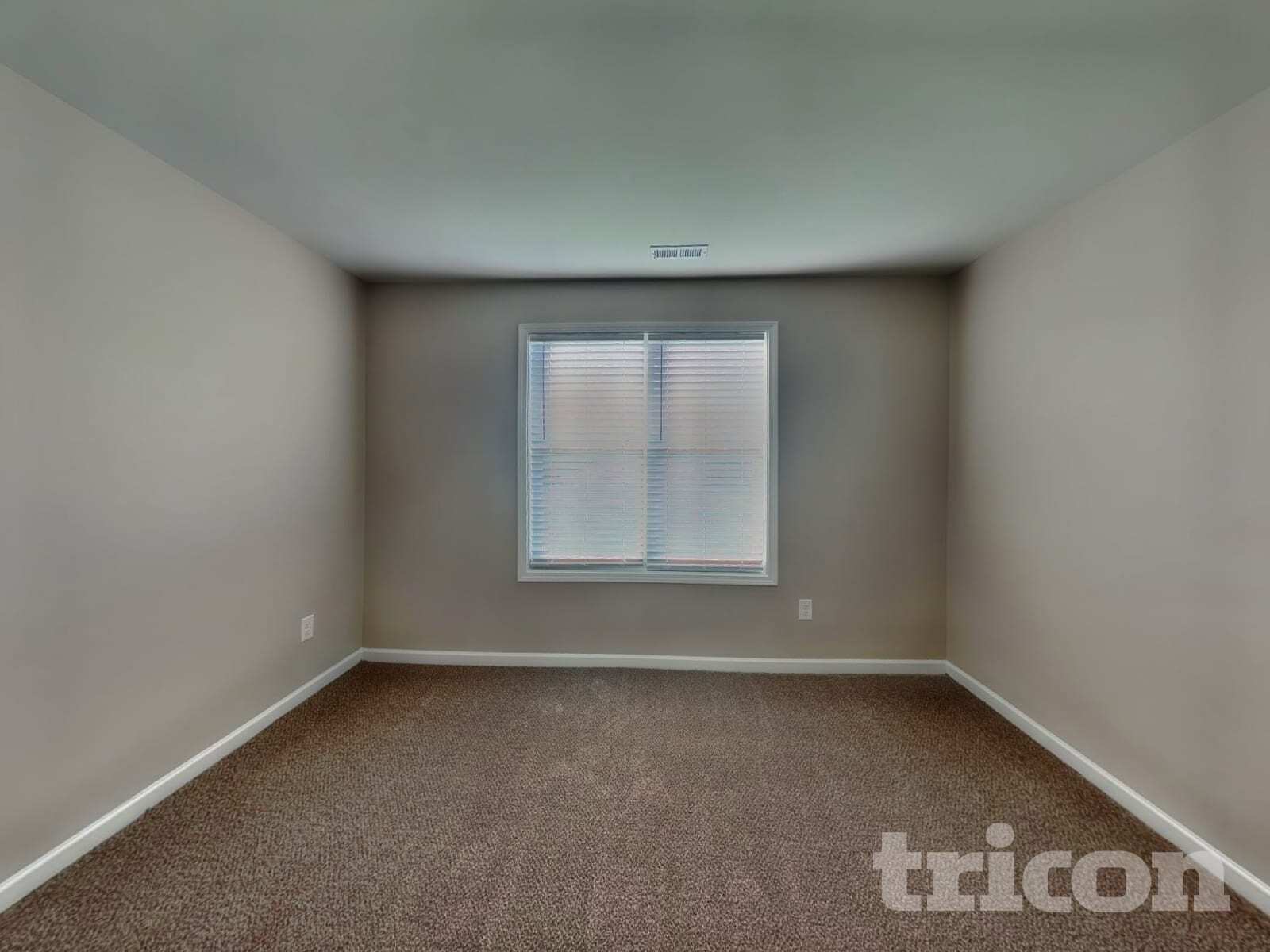 Building Photo - 265 Frst Mdw Ln