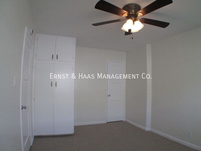 Building Photo - 4541 N Banner Dr