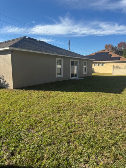 Building Photo - 176 Pine Grove Dr