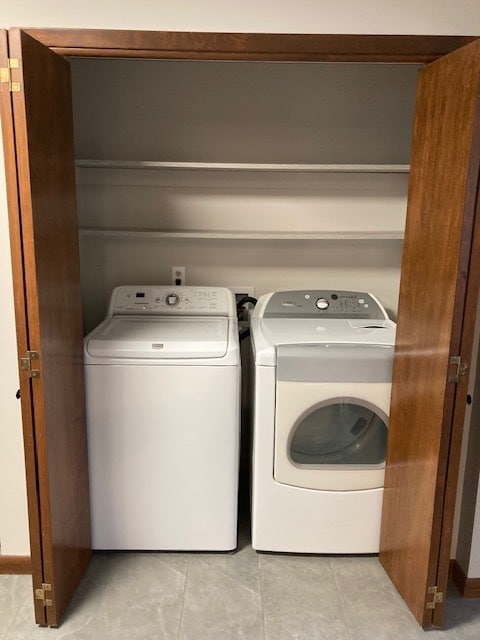 Building Photo - 4202 Central Ave