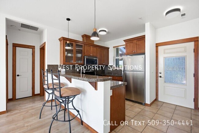 Building Photo - 6432 Melby Way NE