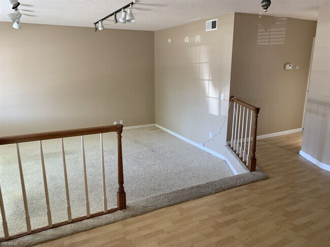 Building Photo - 4 br, 2 bath House - 1537 Heartwood Drive