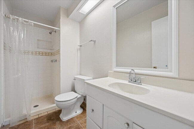 Building Photo - 14 Moon Maiden Ct