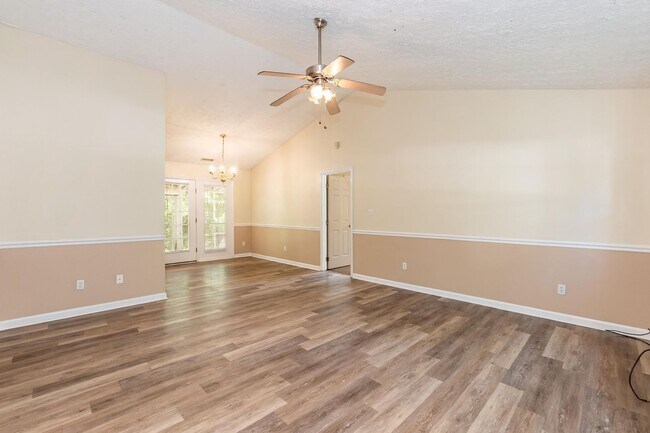 Building Photo - Wonderful 3 Bedroom Raleigh Ranch Home