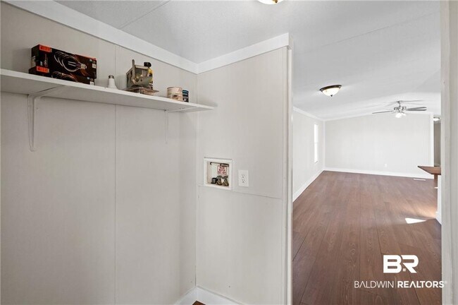 Building Photo - 16962 Lea Cir