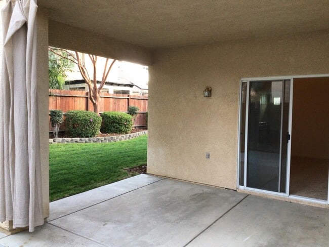 Building Photo - 1138 E Royal Dornoch Ave