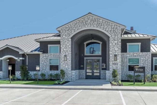 Building Photo - 1 bedroom in Tomball TX 77375