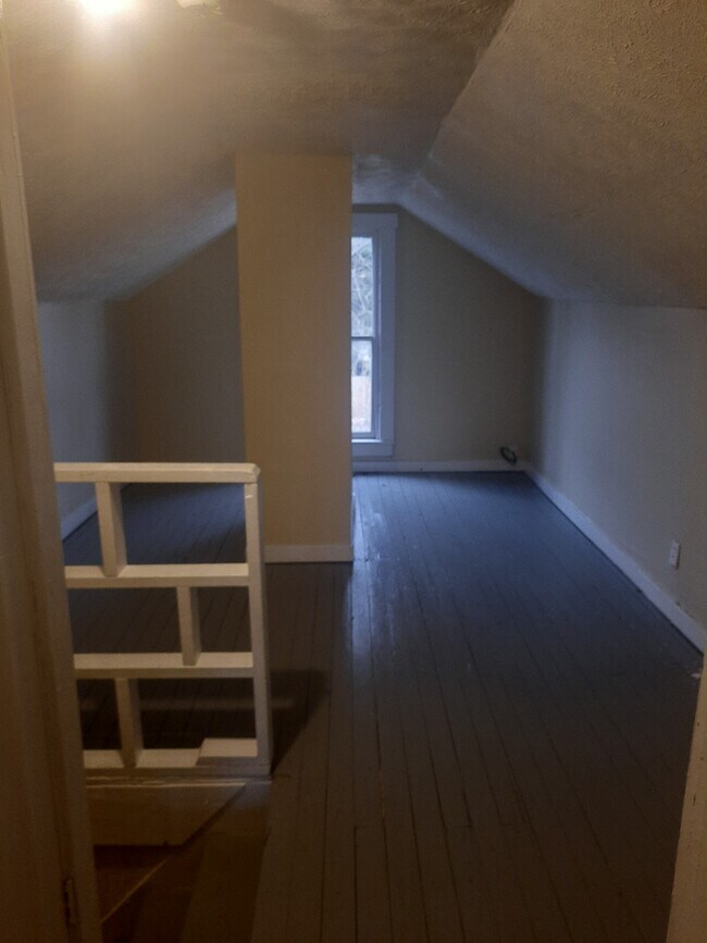 Bedroom #3 upstairs - 2148 W Lee St