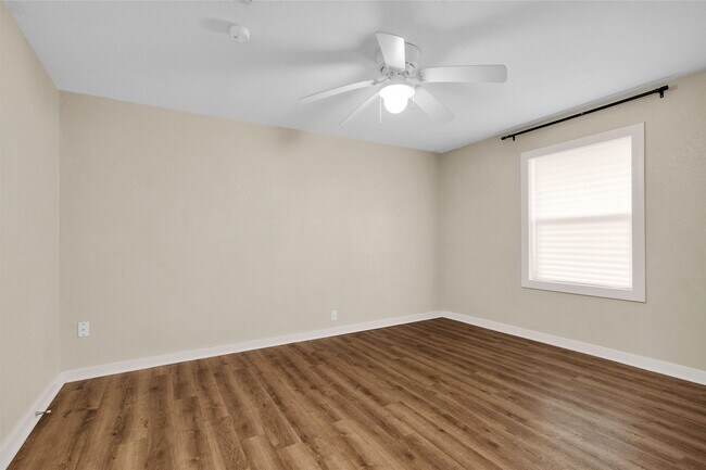 Building Photo - 13563 FM Rd 2432