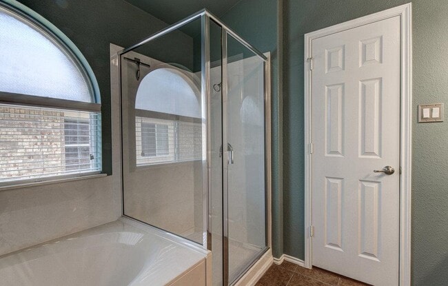 Building Photo - 307 Riverine Way