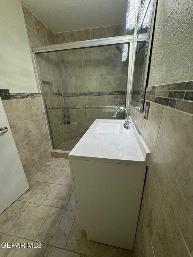 Building Photo - 3033 Tierra Humeda Dr