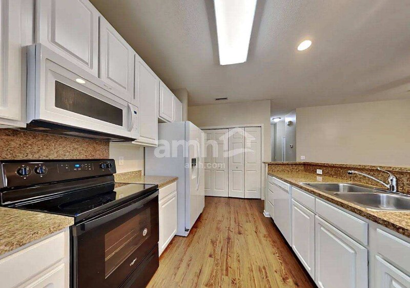 Building Photo - 106 Guildford Dr