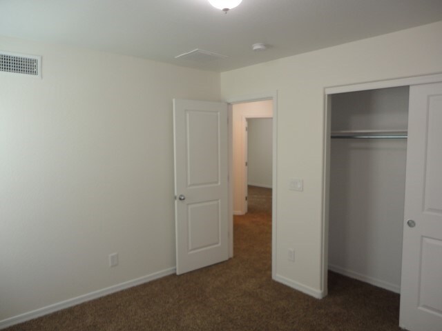 Building Photo - 34360 N Levi Ct