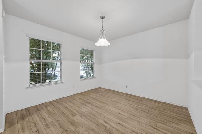 Formal Dining Room - 5709 Valley Stream Way